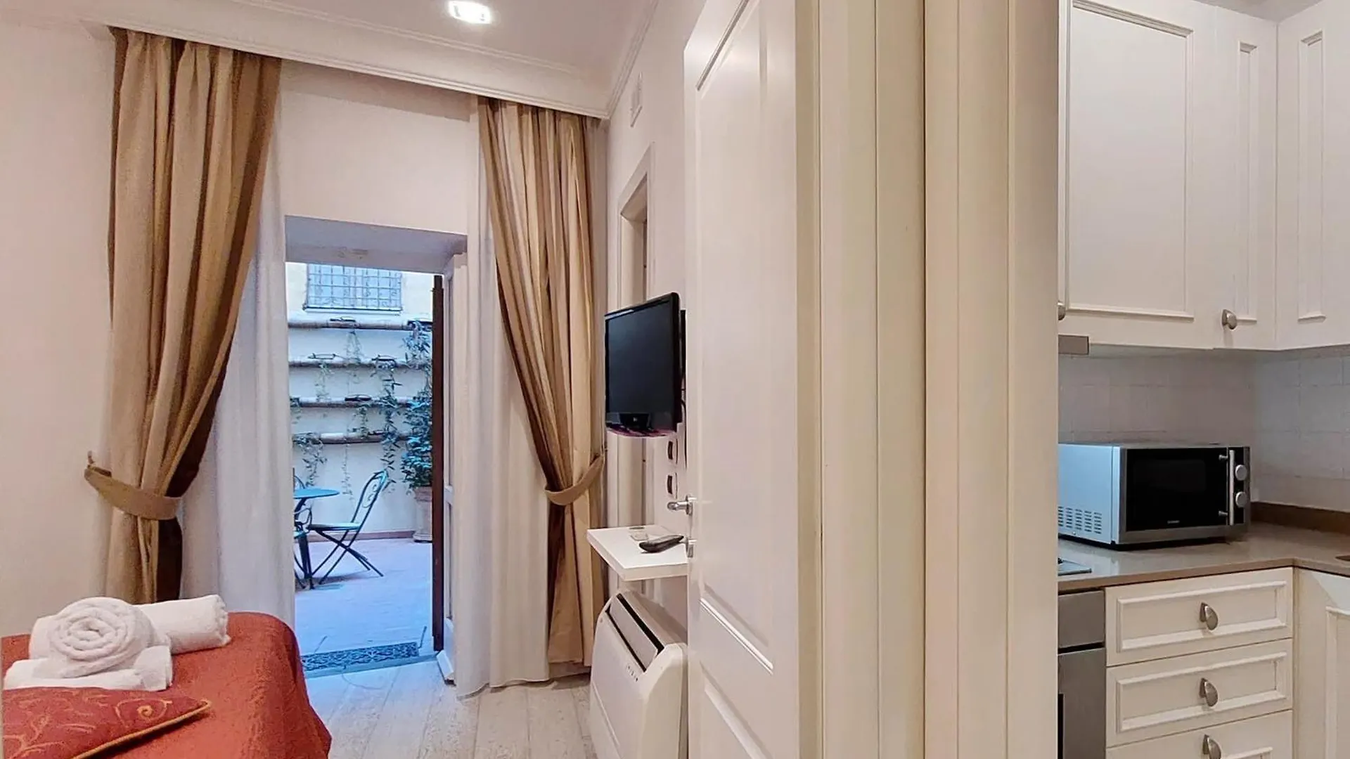 Апартаменты Il Patio Al Colosseo Рим
