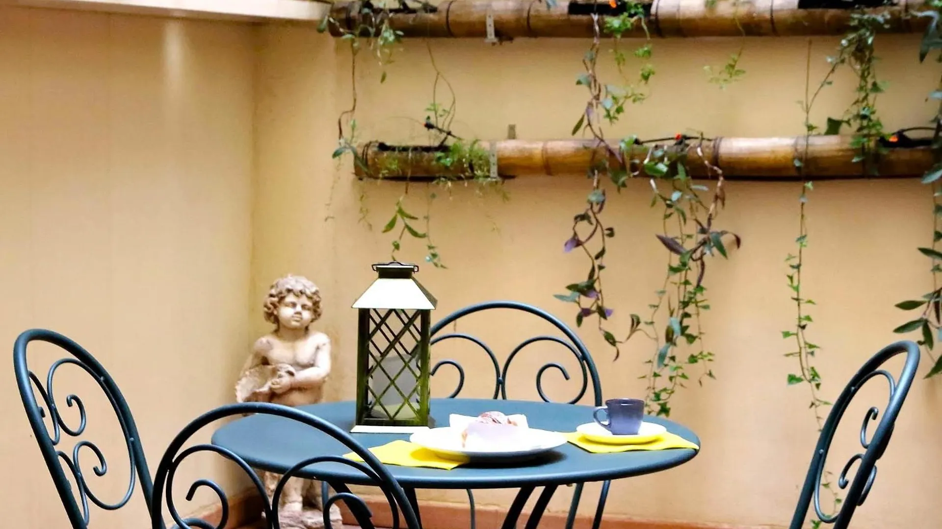 Il Patio Al Colosseo Рим Апартаменты